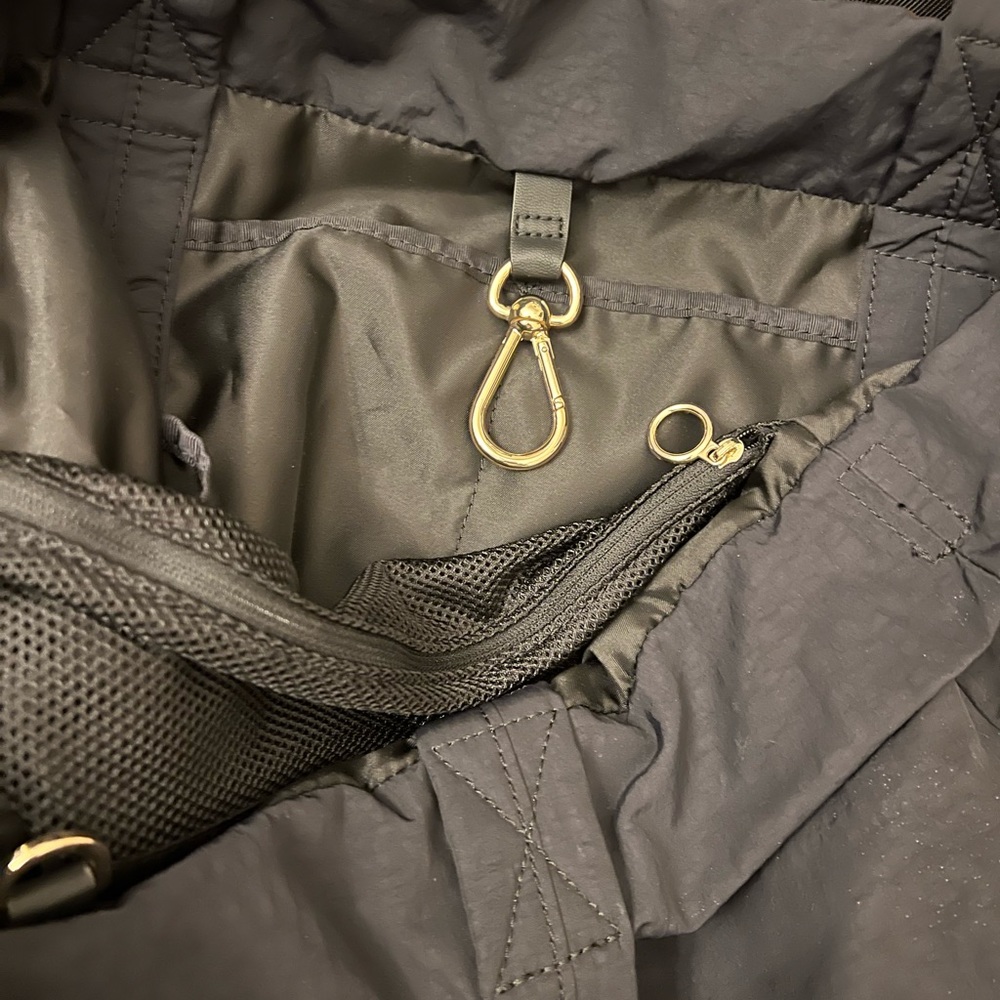 LULULEMON. tote bag. Black. Nylon. Perfect condition. - Picture 6 of 7